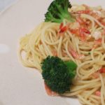 カルシウムがいっぱい！　梅こんぶ茶と桜エビのパスタ