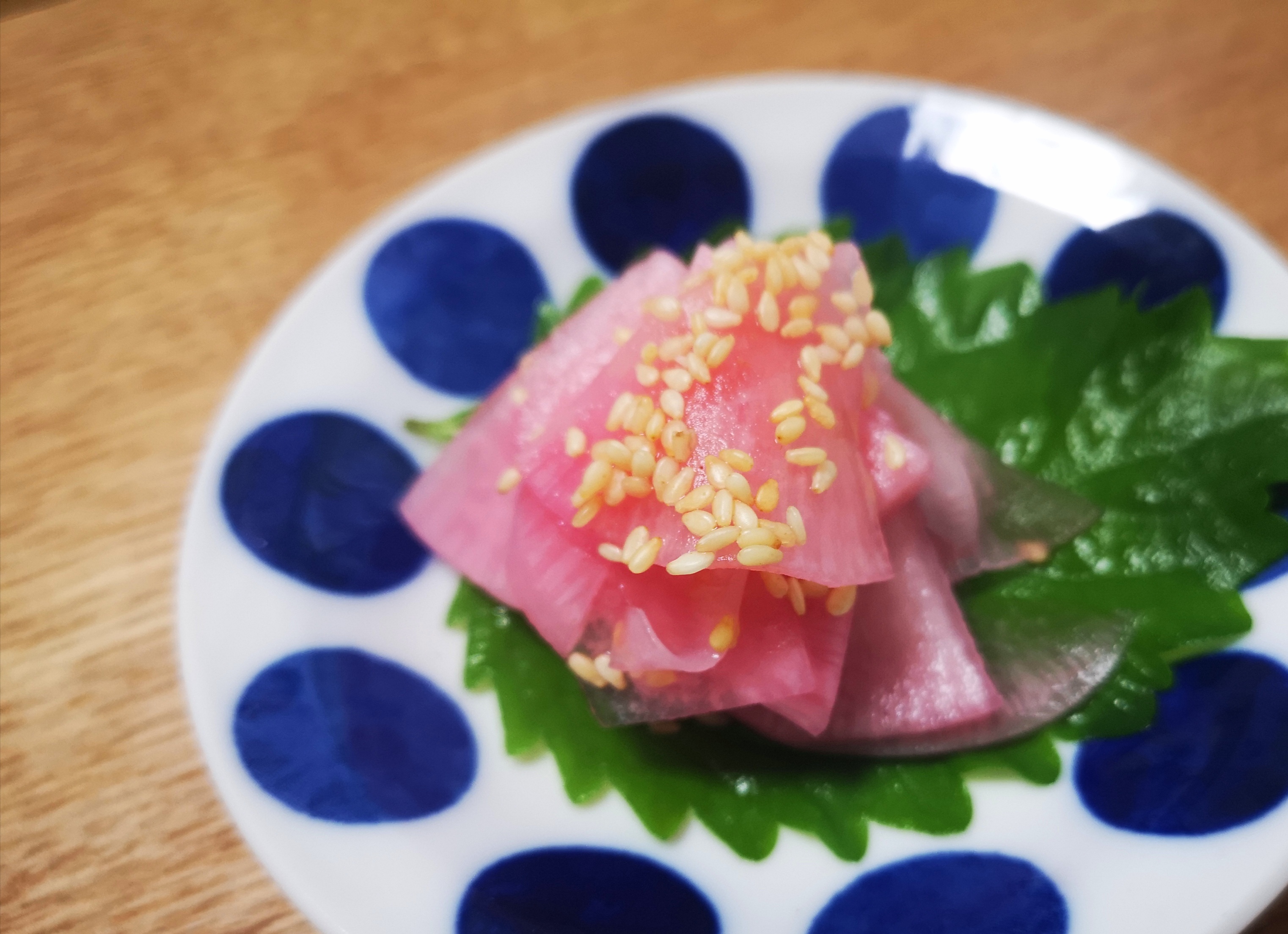 パリパリ食管が美味しい 大根の赤梅酢漬け
