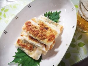 餃子の皮が余ったら　大葉・チーズ・梅肉巻き　